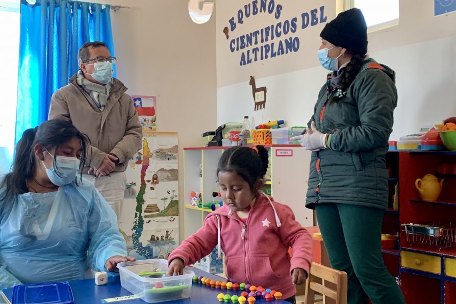 Delegado Presidencial visita jardines infantiles de General Lagos para conocer estado de atención presencial