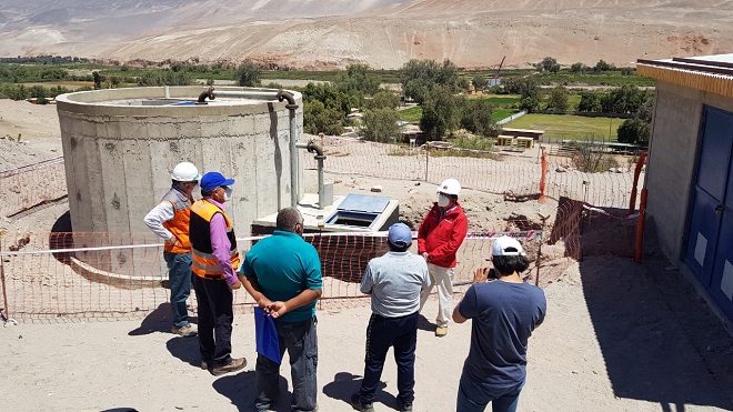 Avanzan obras del MOP que llevarán el agua potable de calidad al poblado de Camarones