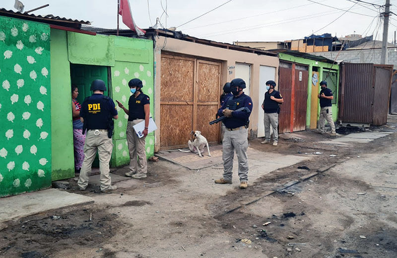 Con 323 fiscalizados, 109 denunciados y un detenido finalizó operativo masivo realizado por la PDI en Cerro Chuño