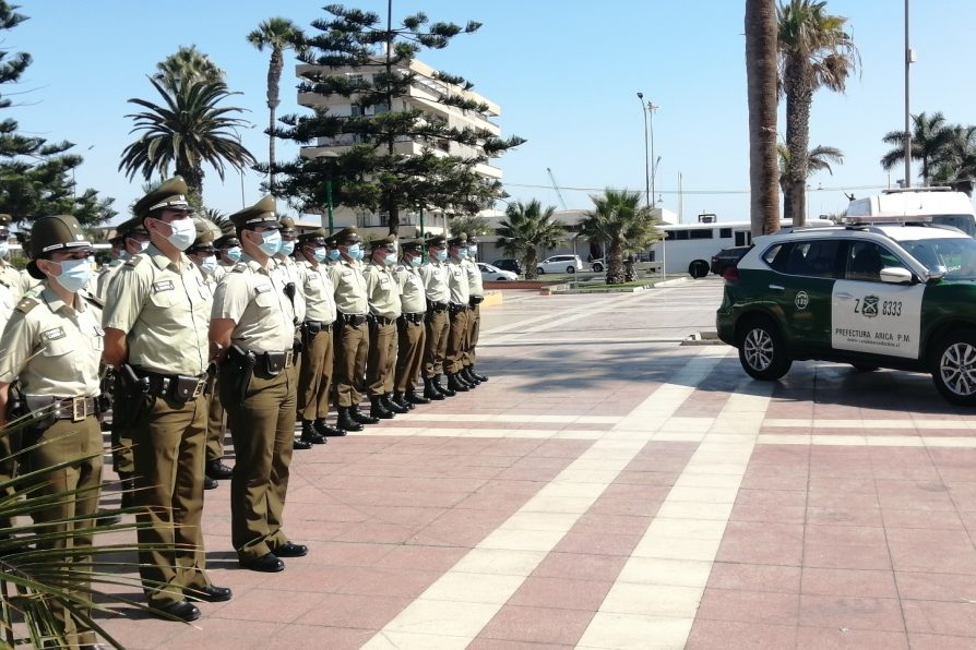 Delegado Presidencial y General de Carabineros anuncian refuerzos de dotación policial para Arica