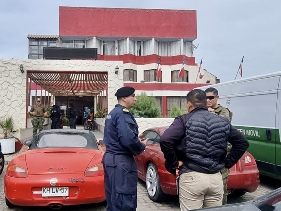 Armada inició desalojo de ocupación ilegal en playa Arenillas Negras