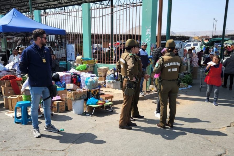 Realizan fiscalización al comercio ilegal para prevenir problemas de salud en Fiestas Patrias