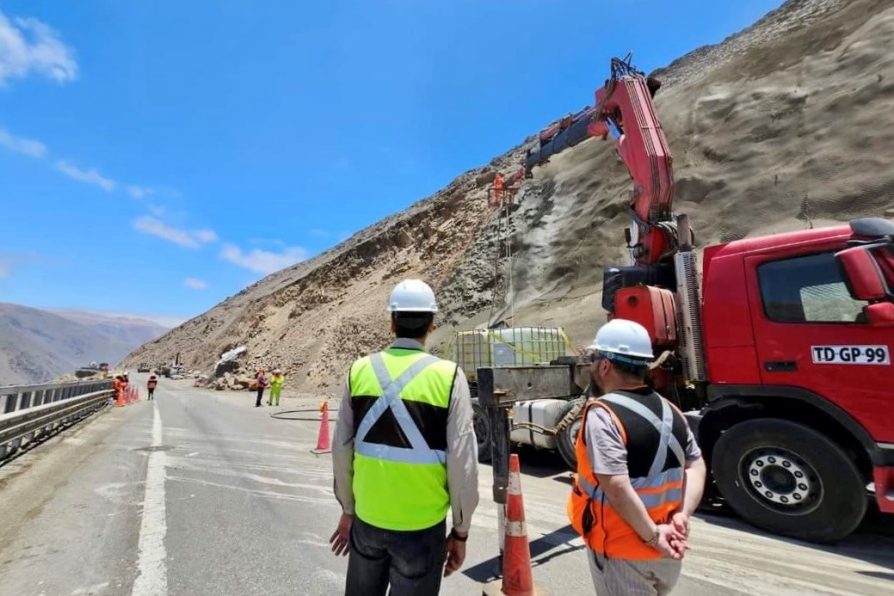 Autoridades informan nueva apertura de cuesta Chinchorro desde las 06:00 para todo tipo de vehículos