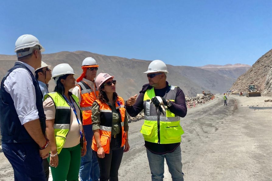 MOP redobla esfuerzos para avanzar en los trabajos de la Cuesta Chinchorro